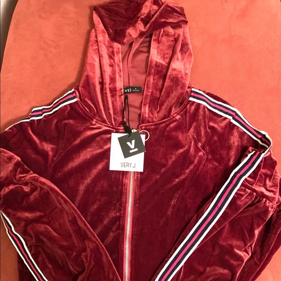 Red Velvet Zip Hoodie Jacket - Picture 7 of 9